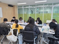 김해어린이영어도서관, ‘청소년 영어 에세이 공모전 대비 프로그램’ 운영 | 뉴스로