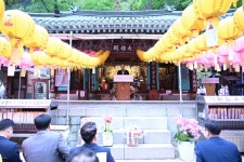 동두천시 자재암, 2025년 부처님 오신 날 봉축법요식 개최 | 뉴스로