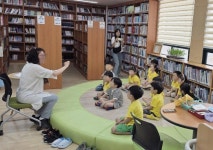 수원시 장안구 조원1동 새마을문고, 그림책 읽어주는 도서관 운영 | 뉴스로