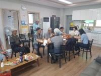 원곡면, 폭염 속 어르신 안부 건강 챙기며 경로당 순회 | 뉴스로