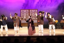 괴산군, 충북공연예술페스타 “제주 옹고집전” 공연 성료 | 뉴스로