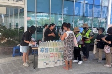 사하구 신평2동 푸름마을교육공동체, ‘친환경 리필스테이션 운영’ 행사 개최 | 뉴스로