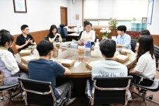 수원시 영통구, 출산예정 직원과 따뜻한 소통의 장을 가져 | 뉴스로