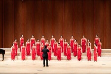 대방환경 대표, 남구립 오륙도여성합창단에 단복 후원 | 뉴스로