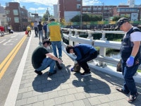 대구동구지역자활센터(달인의찜닭)방촌점 | 대구동구지역자활센터, 공무원연금공단 대구지부와 함께‘우리하천(방촌천) 환경정화’캠페인 실시 | 뉴스로