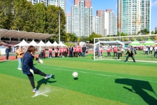 온 가족이 함께 즐기는 2025 서초구민 체육대회 성황리 개최 | 뉴스로