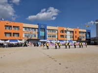 웃음으로 하나되는 건강 한마당, 2025 압량읍민 체육대회 성황리 개최 | 뉴스로