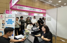전북자치도, ‘새만금’ 미래산업 중심 ‘통합형 고용 플랫폼’으로 진화 | 뉴스로