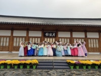 외국인 유학생, 영암 구림마을 한옥에서 한복입고 찰칵 | 뉴스로