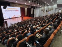 아산시, 돌봄노동자 300명과 함께한 힐링특강 성료 | 뉴스로