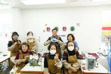 성북구, ‘행복한 세탁소’ 개소와 함께 한올한올 봉제사업단 출범 | 뉴스로