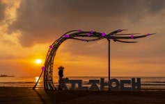 충남도, 사계절 즐기는 서천 춘장대 우수 해수욕장 선정 | 뉴스로