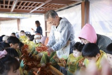 (포토) 구로구, 도시농업체험장에서 ‘작물 수확 및 김장 체험’ 행사 개최 | 뉴스로