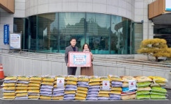 J&K코인노래연습장, 연말 맞아 쌀 1000Kg 기증 | 뉴스로