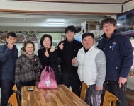 가조면, 공유냉장고 ‘보물창고’ 후원업체 감사 마음 전해 | 뉴스로