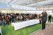 화순군, ‘한국 춘란 최초 수출 기념식’ 개최 | 뉴스로