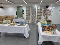 버려진 그림책의 변신.. 동해시 망상해뜰책뜰,「업사이클링 팝업북」 전시 선보여 | 뉴스로