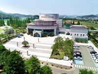 함안문화예술회관, 2026년 문예회관 특성화 지원사업 선정… 국비 1억 2000만 원 확보 | 뉴스로