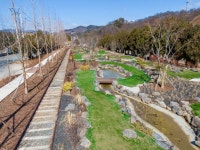 멈춰 선 철길, 문화로 다시 달리다..하동 가로내 철도문화공원 개장 | 뉴스로