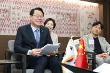 화성특례시-중국 샤오간시, 孝 문화로 잇다 ‘화성특례시민의 날’, 축하 대표단 방문 교류 협력 확대 | 뉴스로