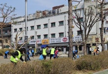 부곡면, 민·관 합동 ‘봄맞이 대청소’로 온천축제 준비 완료 | 뉴스로