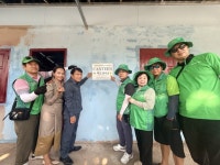 새마을운동 하동군지회, 라오스 브옹카용학교에 급식소 선물 | 뉴스로