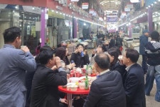 “수요일 밤 울산번개시장으로 오세요!” | 뉴스로