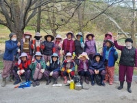 부항면 사등2리 부녀회, 새봄맞이 환경정화 활동 | 뉴스로