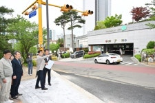 중구, 종가5길 우회전 차로 가개통…출퇴근길 교통체증 해소 기대 | 뉴스로