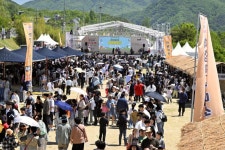 공주시 ‘석장리 구석기축제’ 성황리 폐막…관람객 7만 6천명 돌파 | 뉴스로