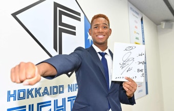 【日本ハム】万波中正が目指す打者像は「５番ライト」将来の５億円プレーヤーへ外野争い勝ち抜く - プロ野球写真ニュース : 日刊スポーツ