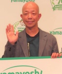 バイきんぐ小峠英二「わさビーフ」新キャラクターにわさび投げつけられ乱闘騒ぎ「あいつすごい」 - お笑い写真ニュース : 日刊スポーツ