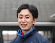 ３月開業の中村直也師、JRA41戦目で初勝利「正直、ほっとしています」／阪神１Ｒ - 競馬写真ニュース : 日刊スポーツ