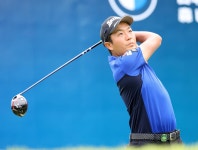 最終組ハーフ終了　宮本勝昌３年ぶりツアーＶへ首位守る　１打差で稲森佑貴、２打差に佐藤大平 - 国内男子ゴルフ写真ニュース : 日刊スポーツ