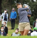 第１Ｒ終了　上田桃子が66で回り単独首位、１打差２位に木村彩子、小祝さくら　続けて第２Ｒへ - 国内女子ゴルフ写真ニュース : 日刊スポーツ