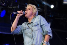 Cat Power covers Have Yourself A Merry Little Christmas for Apple advert - watch