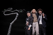 공연소개 | 국립극단 [기획초청] 고도를 기다리며