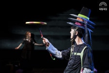 공연소개 | 국립극단 [온라인 극장] 하지맞이 놀굿풀굿 <불꽃놀이>