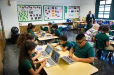 New York City unveils computer science program to teach coding in more than 200 schools – New York Daily News New York City... 