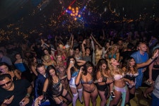 Playboy Playmate Dani Mathers could face 6 months in jail as woman in naked gym photo comes forward – New York Daily News... 
