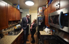 Shola Olatoye insists lead paint fiasco had no part in her stepping down as NYCHA boss; mayor says she did nothing wrong – New... 