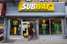 NYC begins enforcing proof of vaccine mandate in restaurants, theaters, gyms Fines on the menu: NYC begins enforcing proof of... 