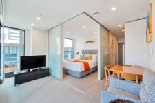 Sole Agents) 시티 2bed,1bath아파트-가구포함(수영장/헬스장/사우나)