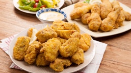 훔친두마리치킨