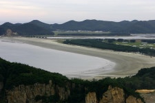 옹진포토-백령면 용기원산에서 바라본 사곶해변전경 내용 | media