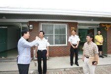 옹진포토-2010년08월03일 덕적면 서포리 피서철해변 격려 내용 | media