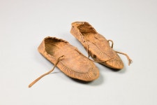 Moccasin - 45-15-468A | Collections - Penn Museum