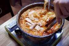 밥도둑 김치 찌개집 발견....^^ - 팝코넷 | 자유게시판 밥도둑 김치 찌개집 발견....^^