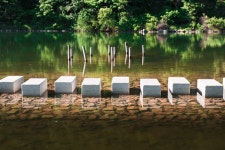 호숫가 징검다리 반영 - 후지필름 Talk 호숫가 징검다리 반영