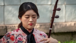 GH5+Samyang 100mmt3.1-국악기를 연주하는 여인 - 파나소닉 Talk GH5+Samyang 100mmt3.1-국악기를 연주하는 여인